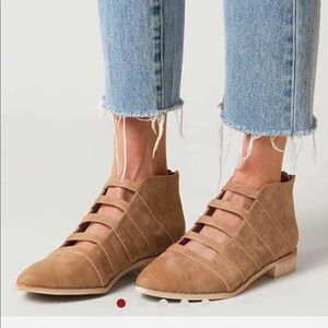 Mi. iM Light brown/taupe leather ankle boot